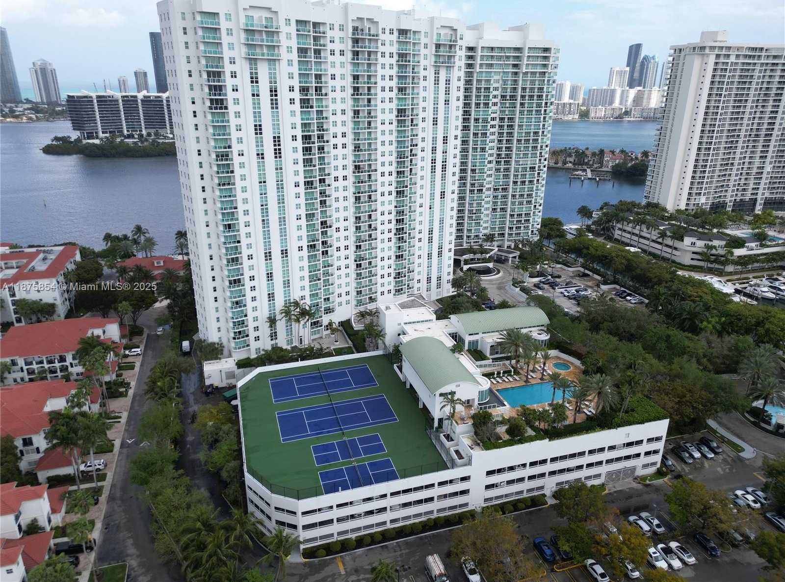 Small Image of 3301 NORTH EAST 183RD ST #2909, Aventura Number 24