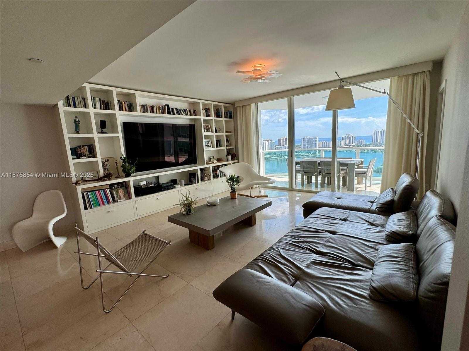 Small Image of 3301 NORTH EAST 183RD ST #2909, Aventura Number 4