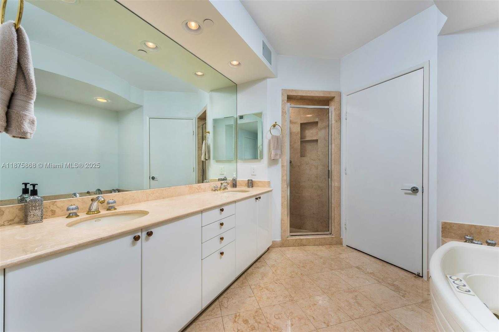 Small Image of 789 CRANDON BLVD #1202, Key Biscayne Number 15