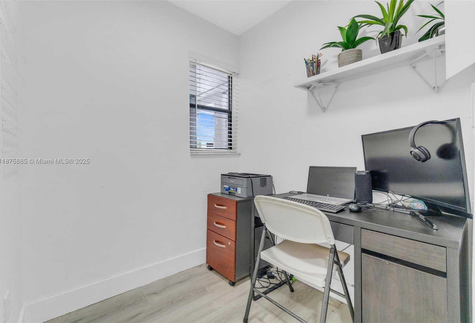 Small Image of 1021 MOCKINGBIRD LN #310, Plantation Number 13