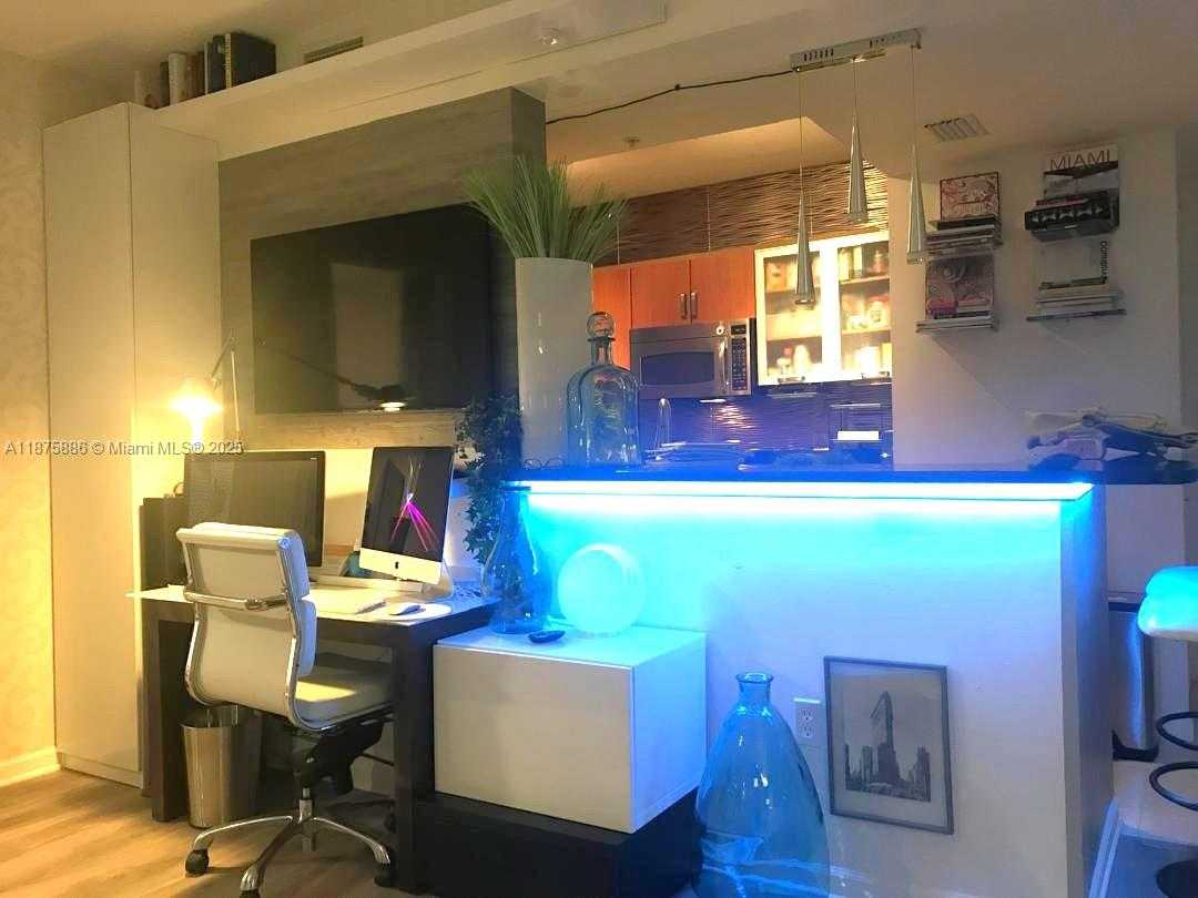 Small Image of 18800 NORTH EAST 29TH AVE #609, Aventura Number 38