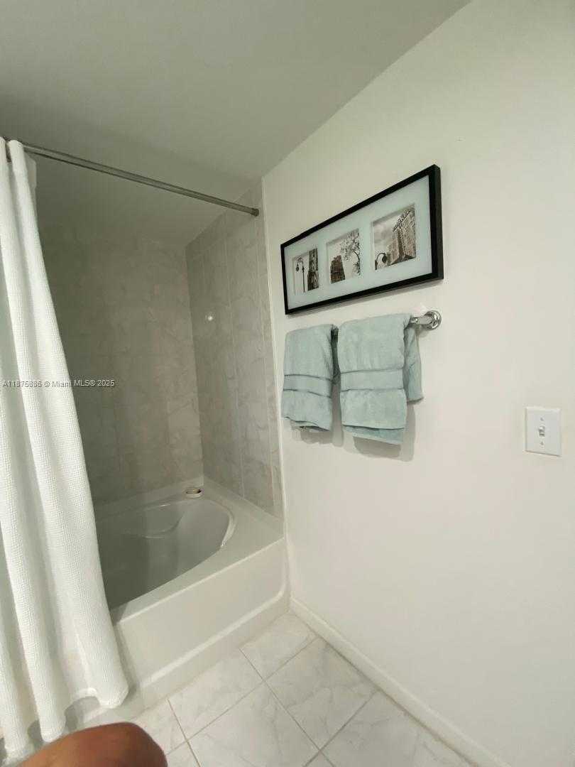 Small Image of 18800 NORTH EAST 29TH AVE #609, Aventura Number 42