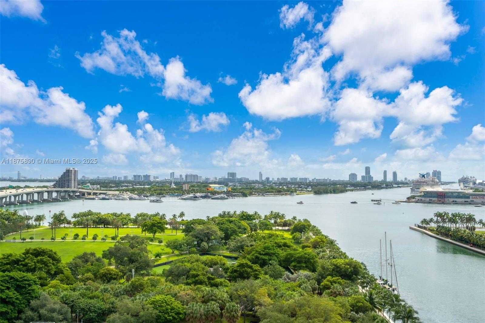 Small Image of 900 BISCAYNE BLVD #1707, Miami Number 25
