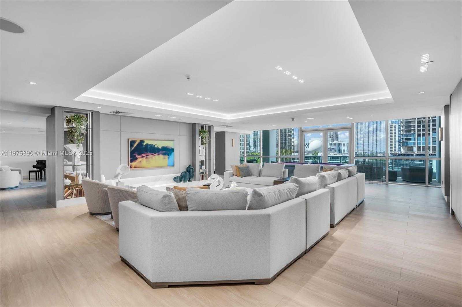 Small Image of 900 BISCAYNE BLVD #1707, Miami Number 28