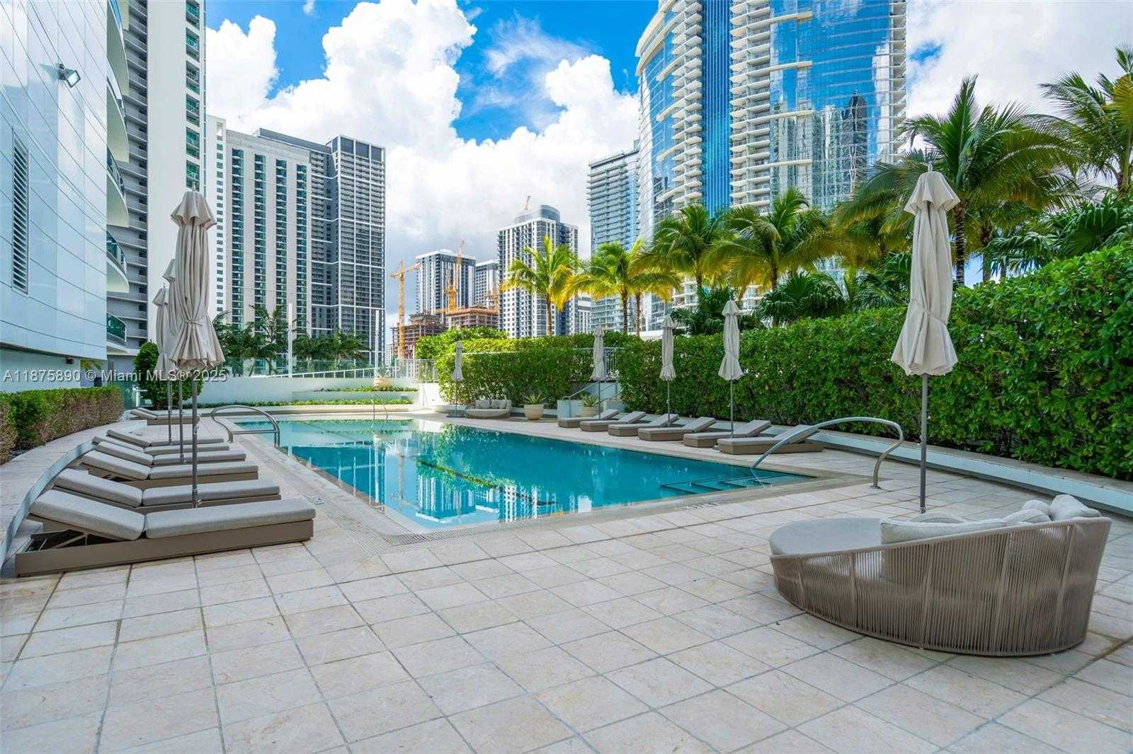 Small Image of 900 BISCAYNE BLVD #1707, Miami Number 36
