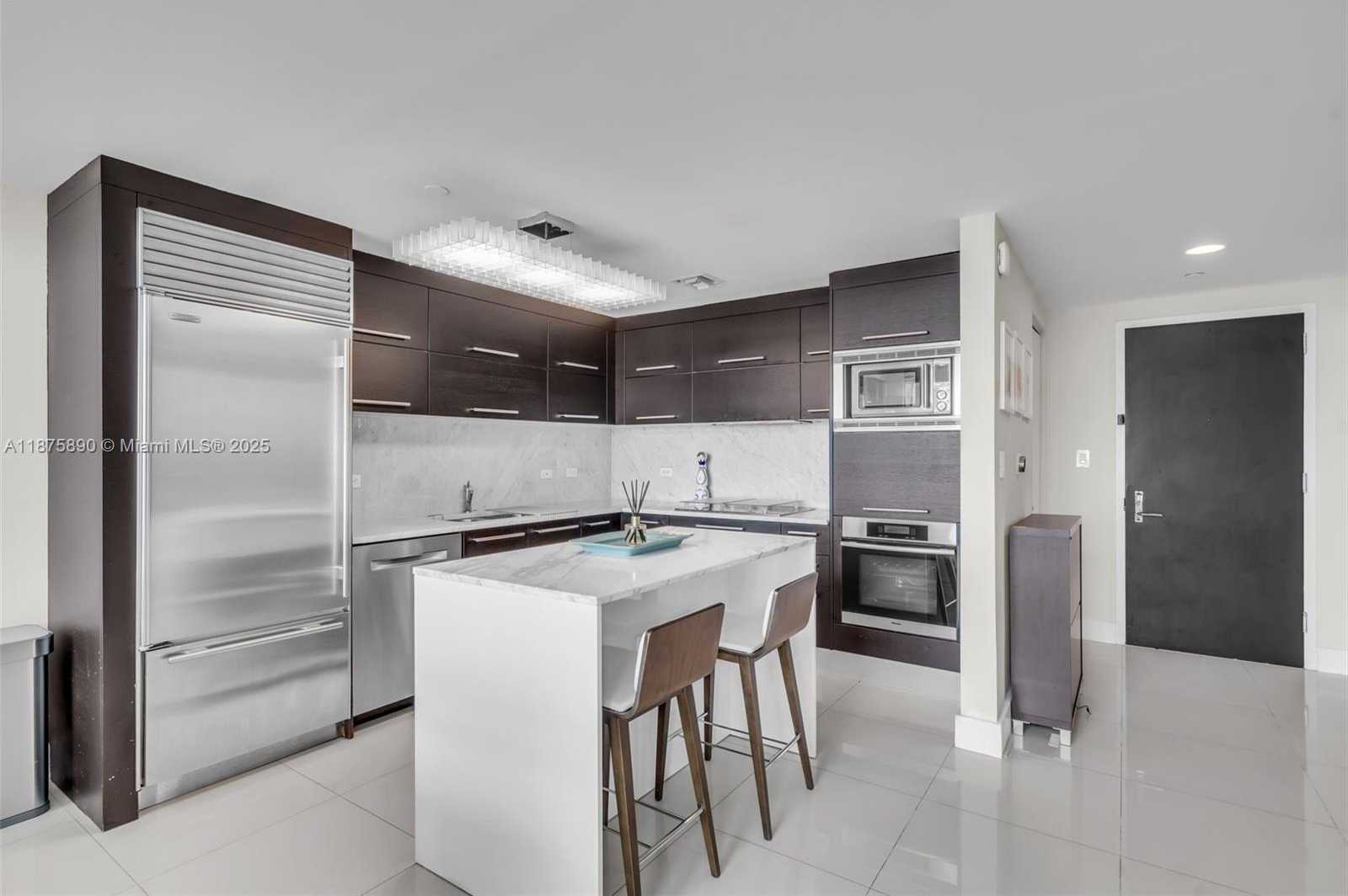 Small Image of 900 BISCAYNE BLVD #1707, Miami Number 9