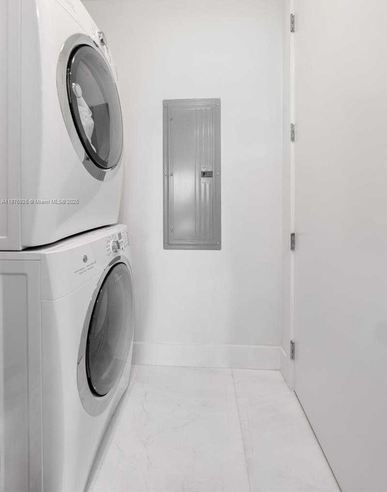 Small Image of 10203 COLLINS AVE #204, Bal Harbour Number 21