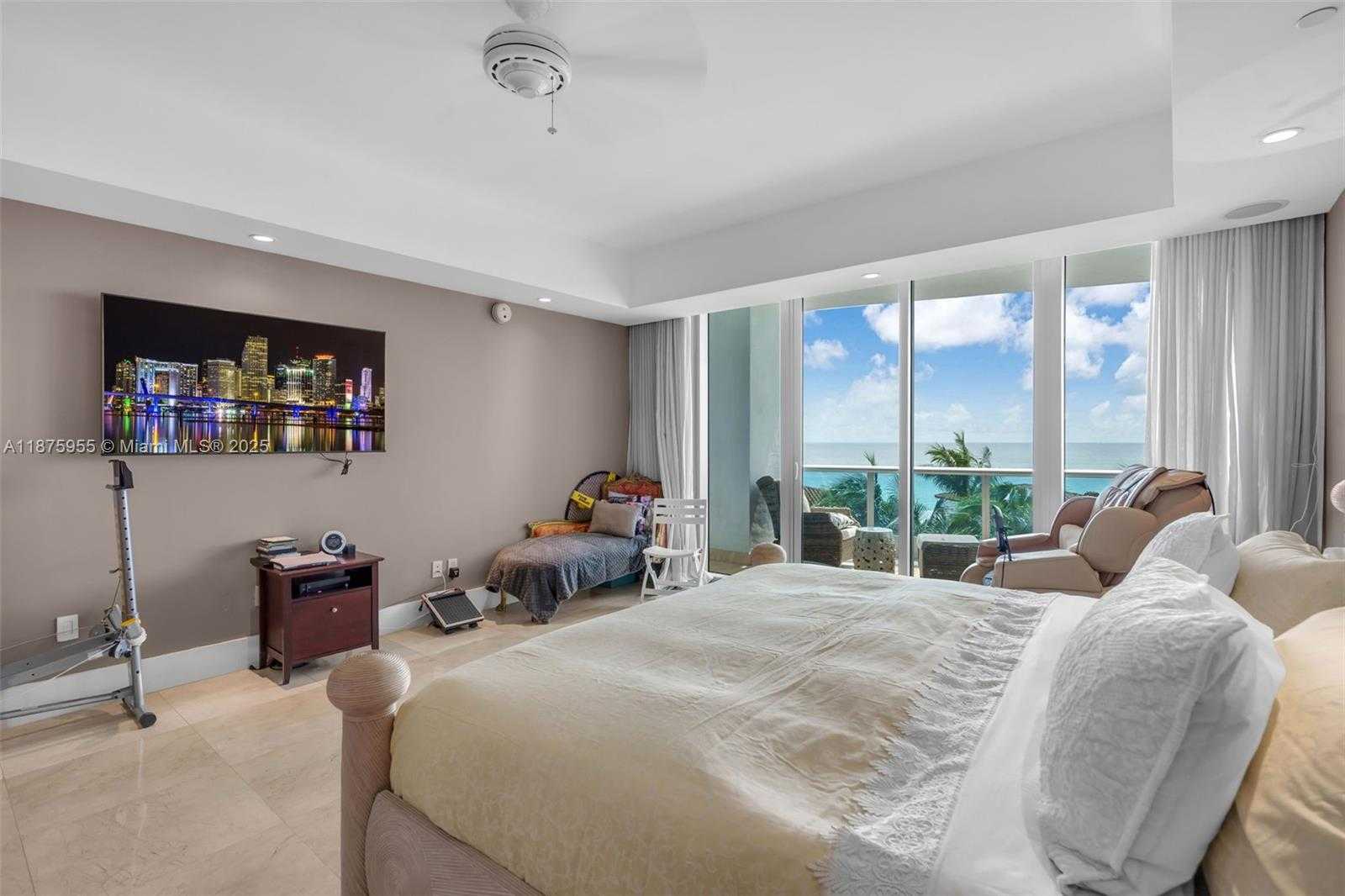 Small Image of 5959 COLLINS AVE #804, Miami Beach Number 19