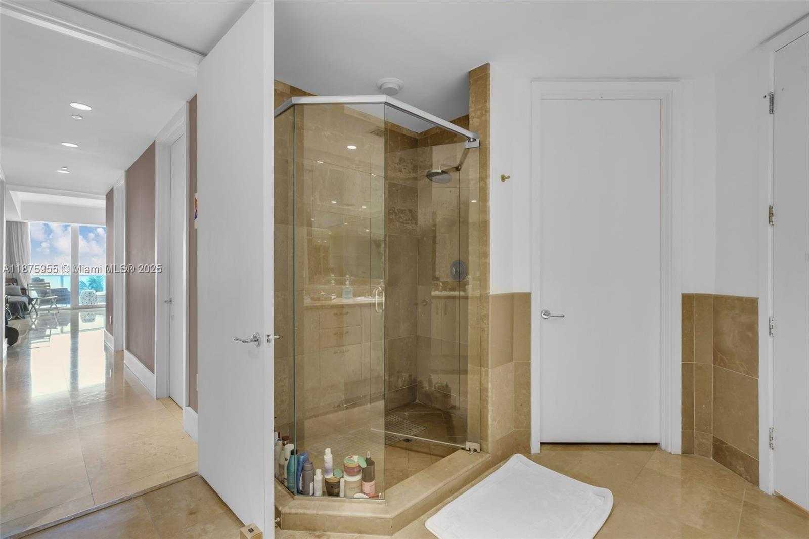 Small Image of 5959 COLLINS AVE #804, Miami Beach Number 22