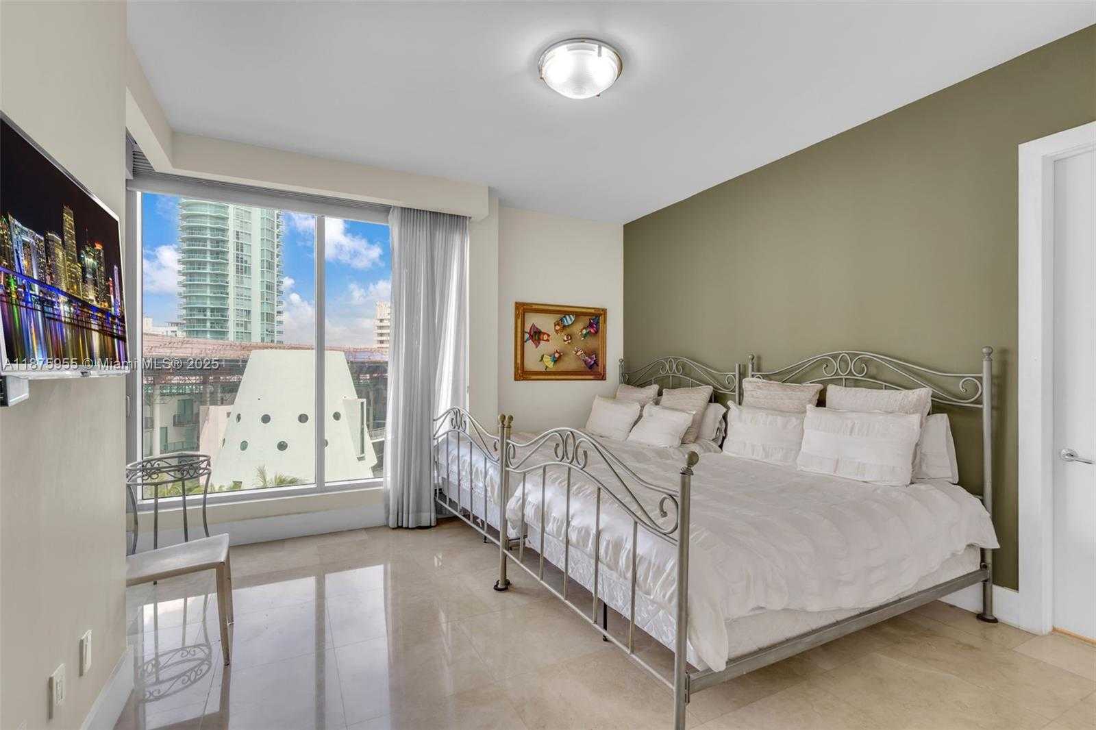 Small Image of 5959 COLLINS AVE #804, Miami Beach Number 29