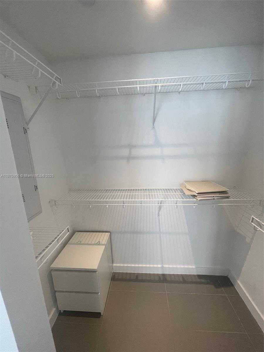 Small Image of 1600 NORTH EAST 1ST AVE #2019, Miami Number 13