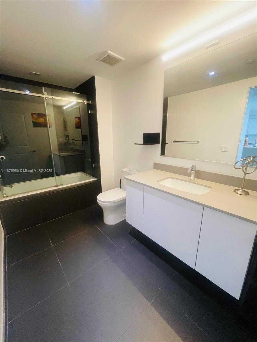 Small Image of 1600 NORTH EAST 1ST AVE #2019, Miami Number 7