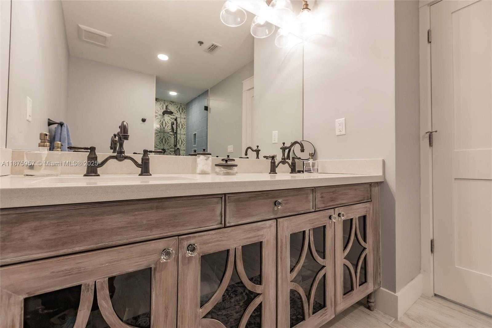 Small Image of 117 OCEAN KEY WAY, Jupiter Number 13