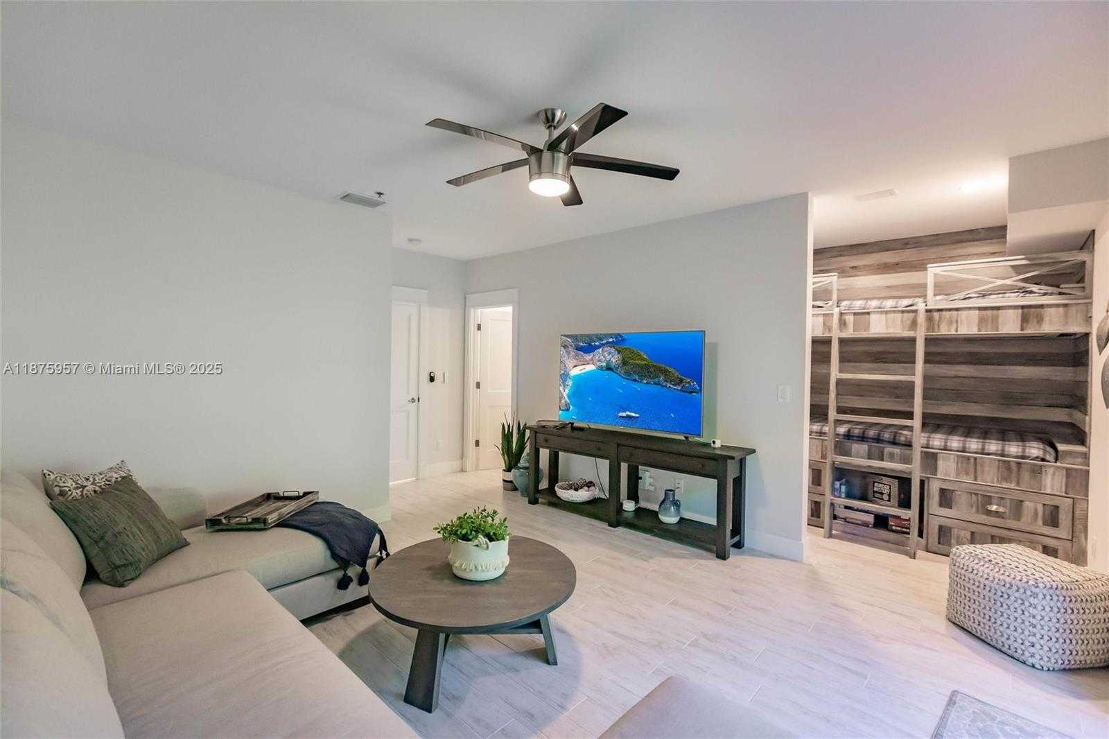 Small Image of 117 OCEAN KEY WAY, Jupiter Number 21