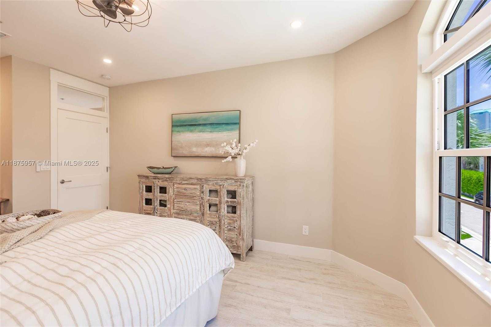 Small Image of 117 OCEAN KEY WAY, Jupiter Number 24