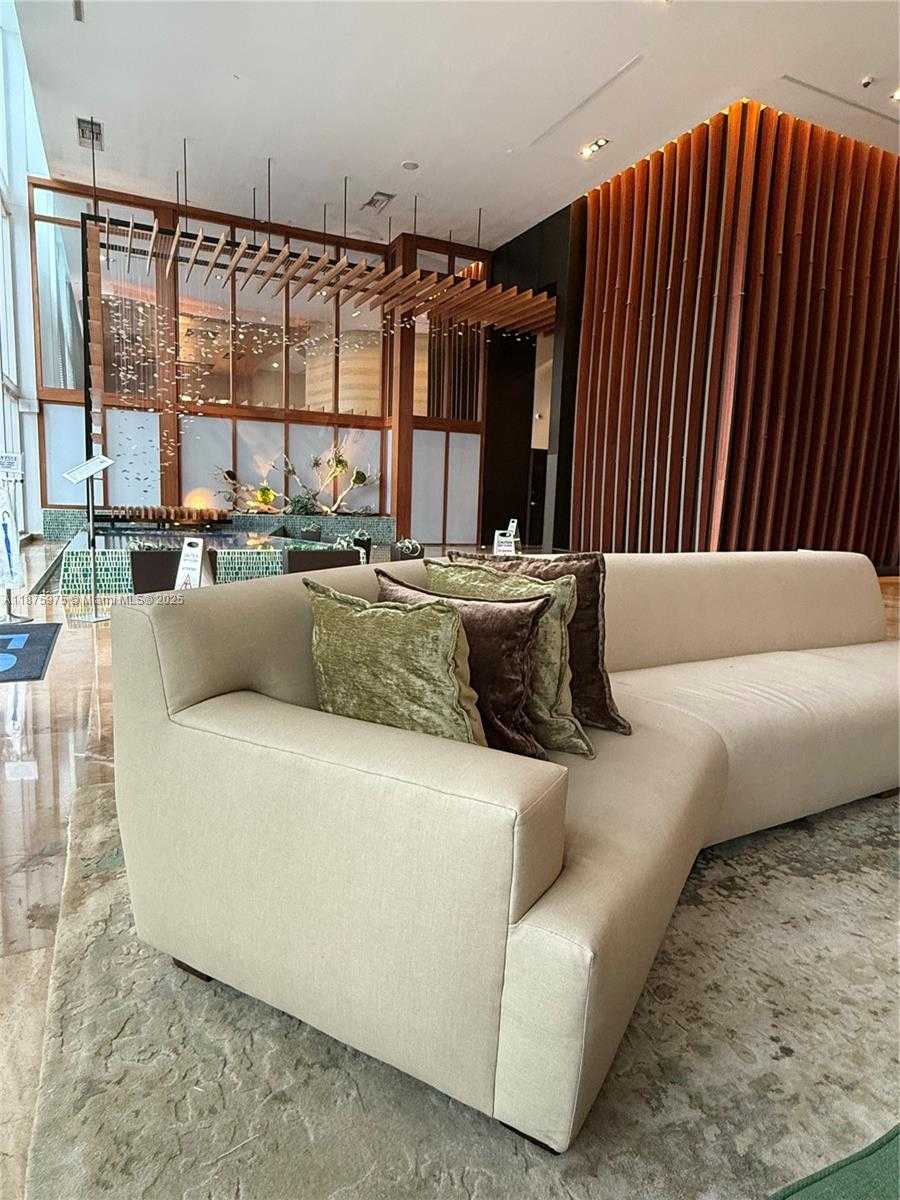 Small Image of 50 BISCAYNE BLVD #606, Miami Number 6