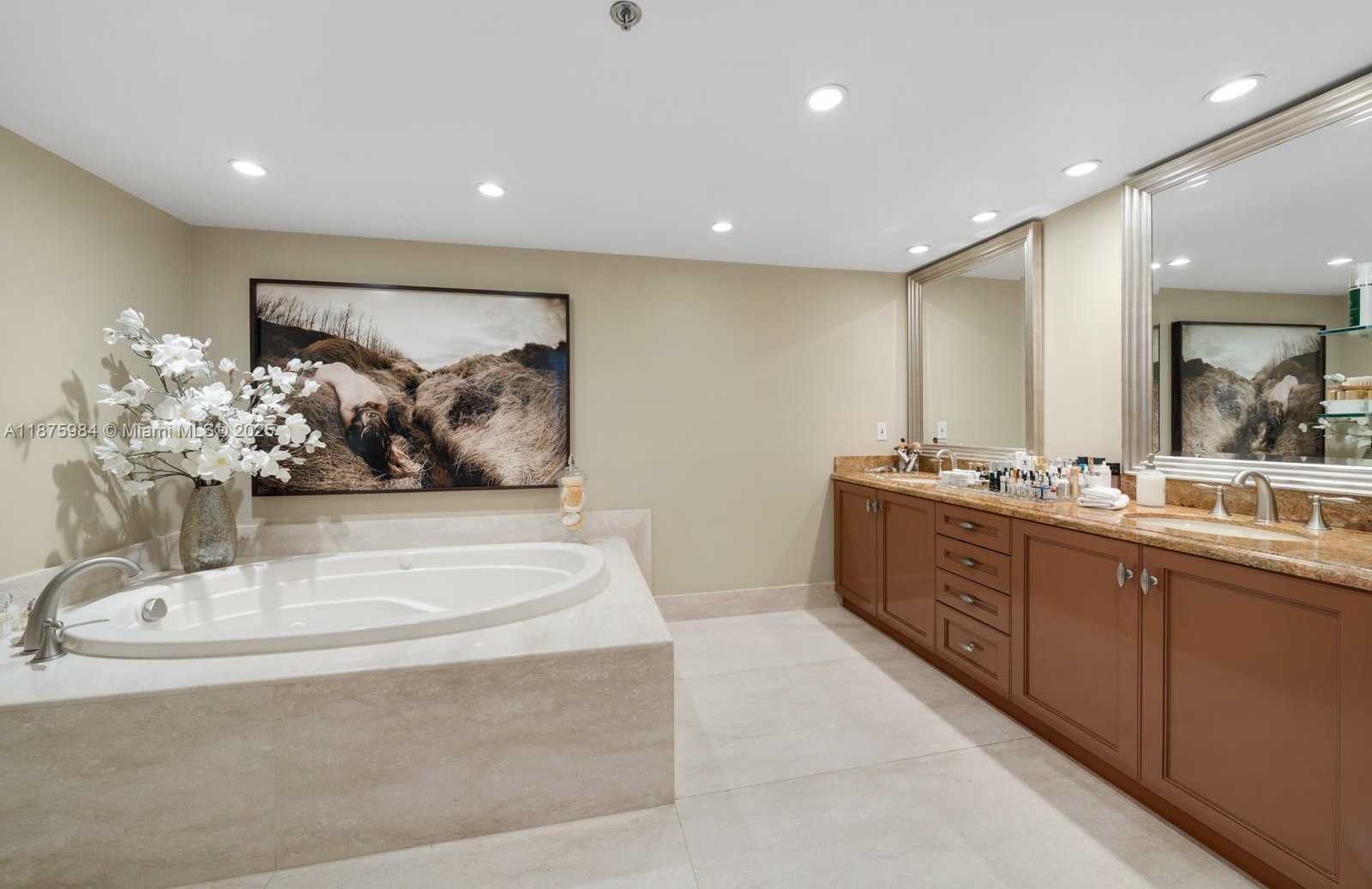 Small Image of 1581 BRICKELL AVE #2105, Miami Number 10