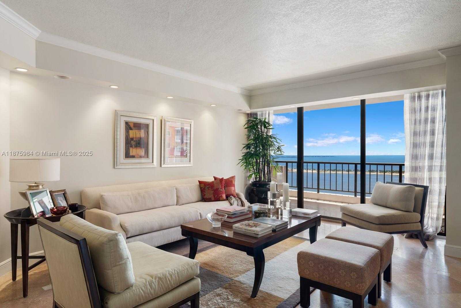 Small Image of 1581 BRICKELL AVE #2105, Miami Number 4