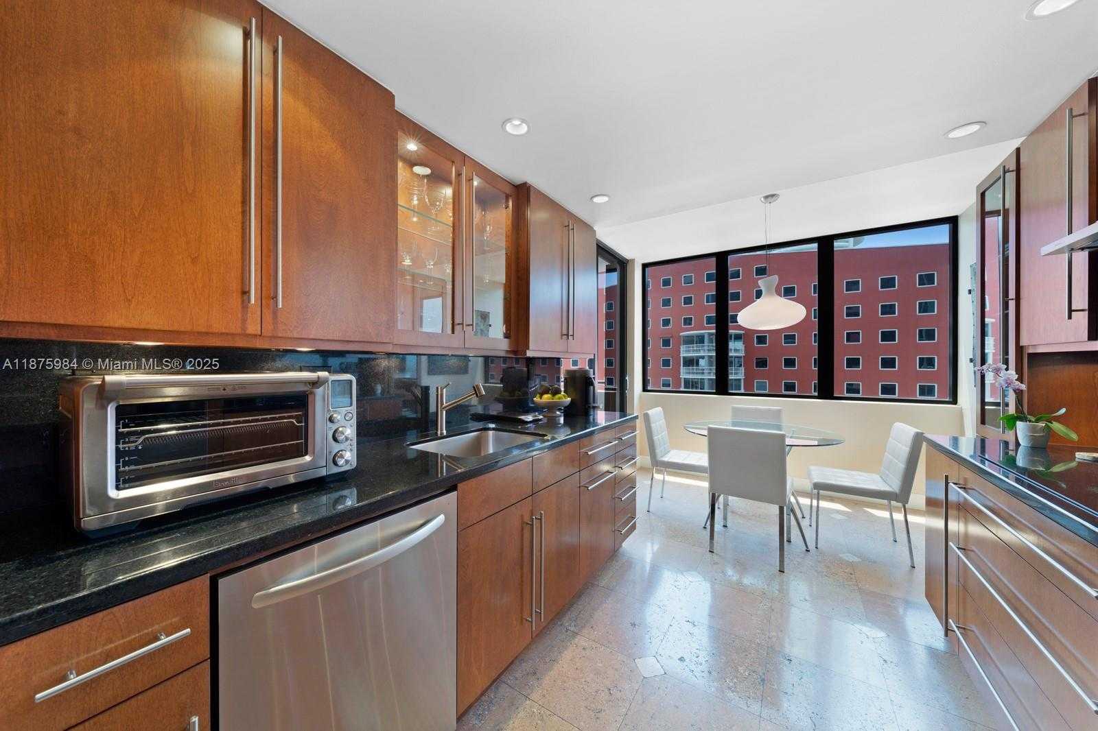 Small Image of 1581 BRICKELL AVE #2105, Miami Number 6