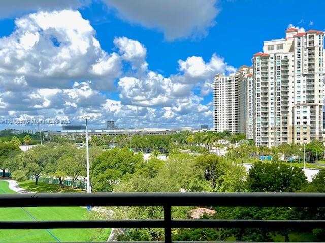 Small Image of 3300 NORTH EAST 191ST ST #703, Aventura Number 31