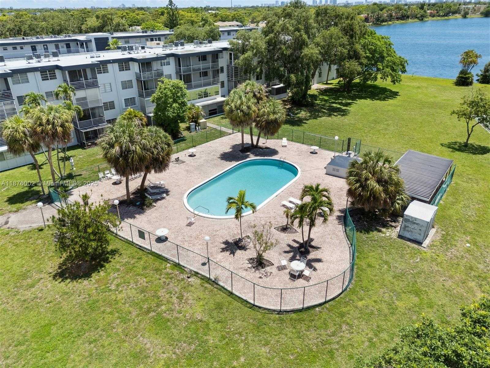 Small Image of 441 NORTH EAST 195TH ST #205, Miami Number 13
