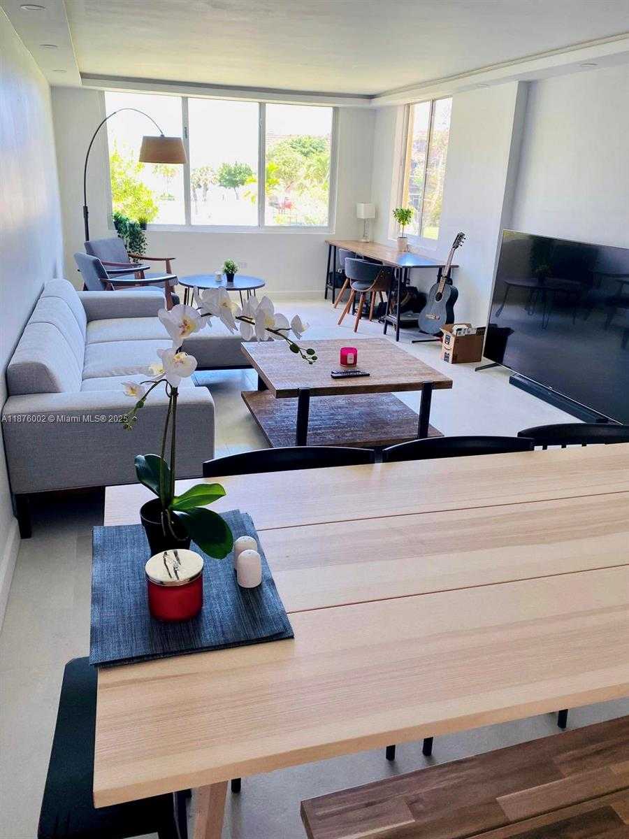 Small Image of 441 NORTH EAST 195TH ST #205, Miami Number 4