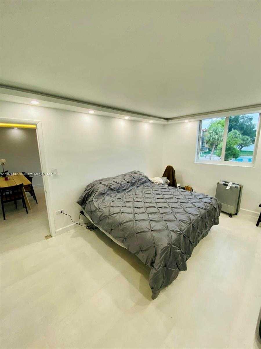 Small Image of 441 NORTH EAST 195TH ST #205, Miami Number 8