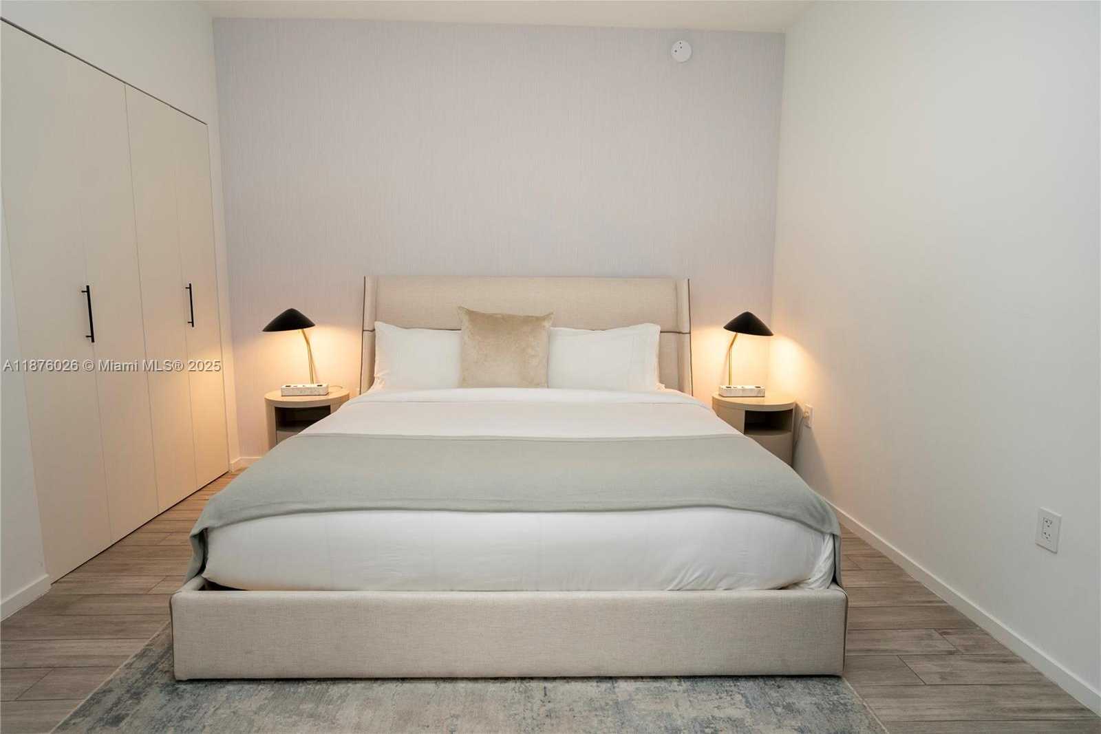 Small Image of 398 NORTH EAST 5TH ST #1617, Miami Number 12