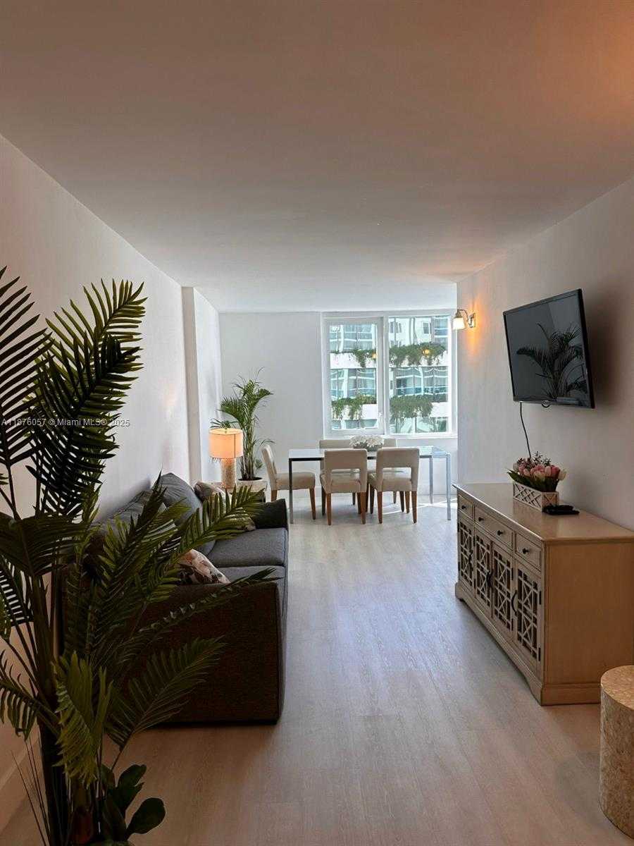 Small Image of 2301 COLLINS AVE #632, Miami Beach Number 11