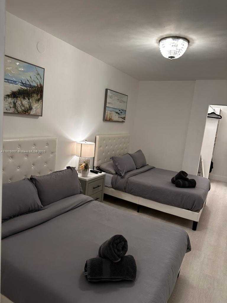 Small Image of 2301 COLLINS AVE #632, Miami Beach Number 14