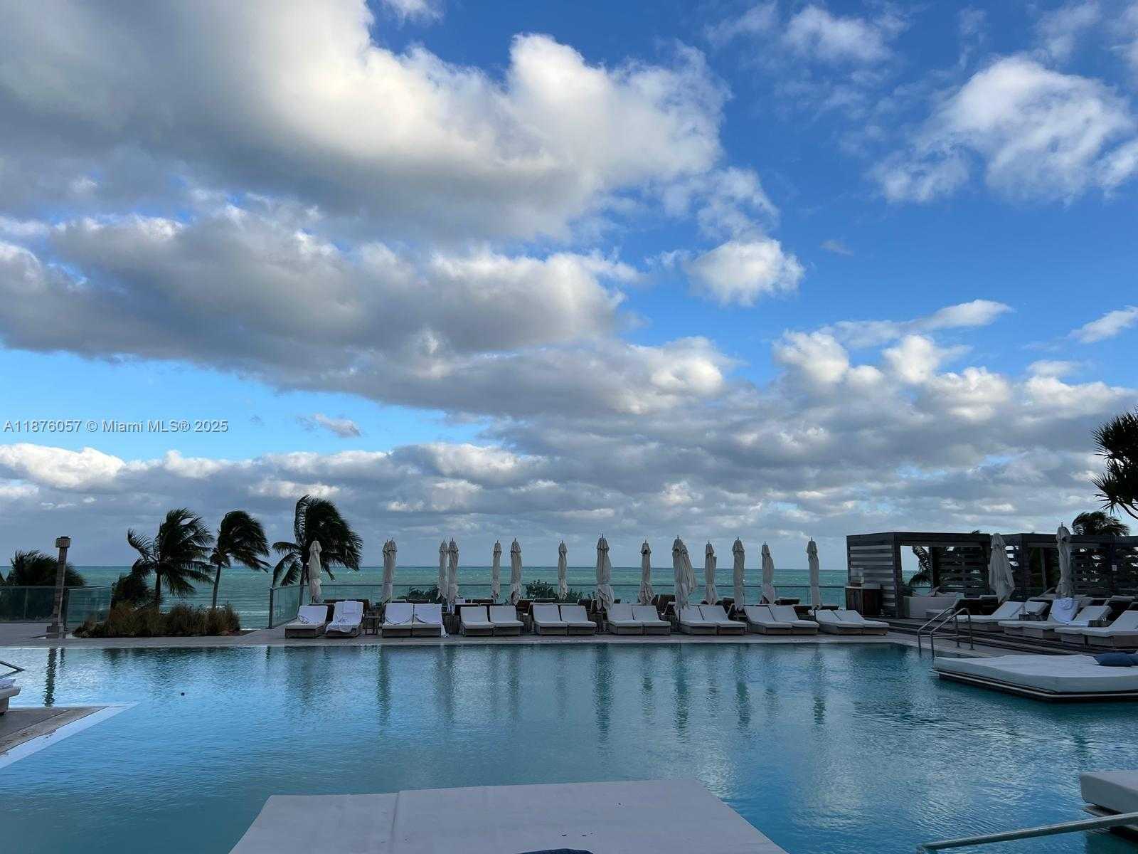 Small Image of 2301 COLLINS AVE #632, Miami Beach Number 3