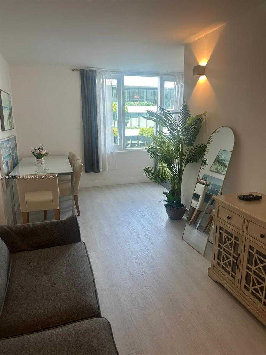Small Image of 2301 COLLINS AVE #632, Miami Beach Number 7