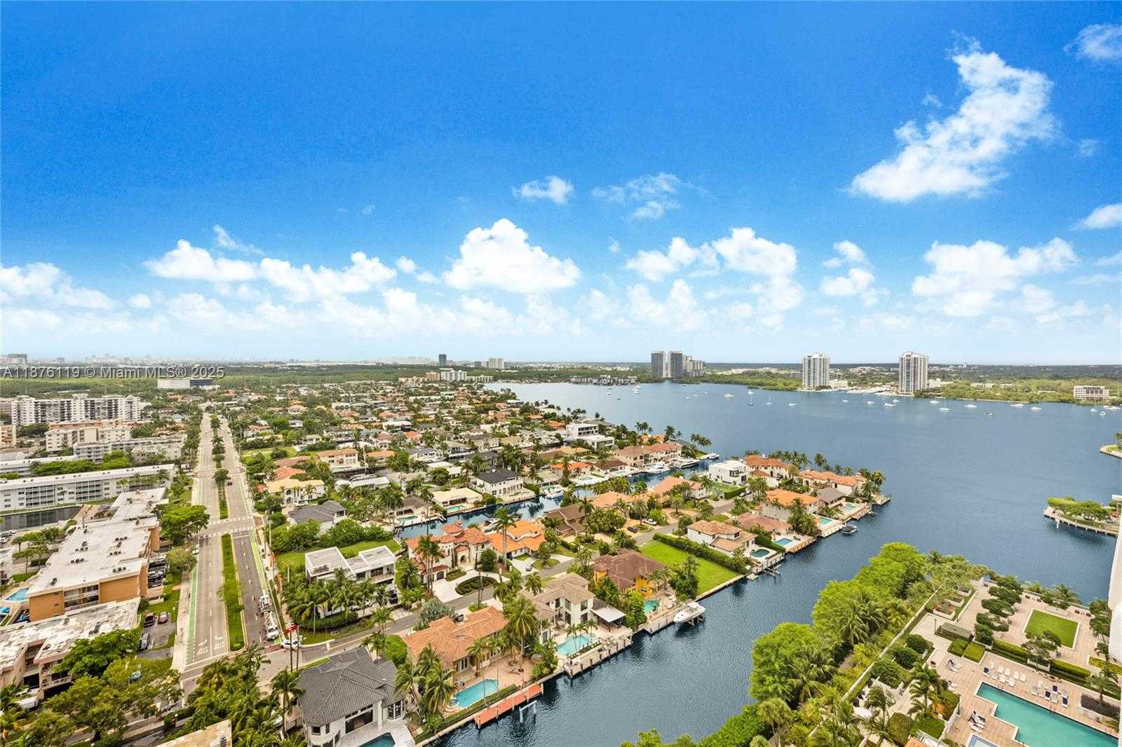 Small Image of 2000 ISLAND BLVD #2507, Aventura Number 10