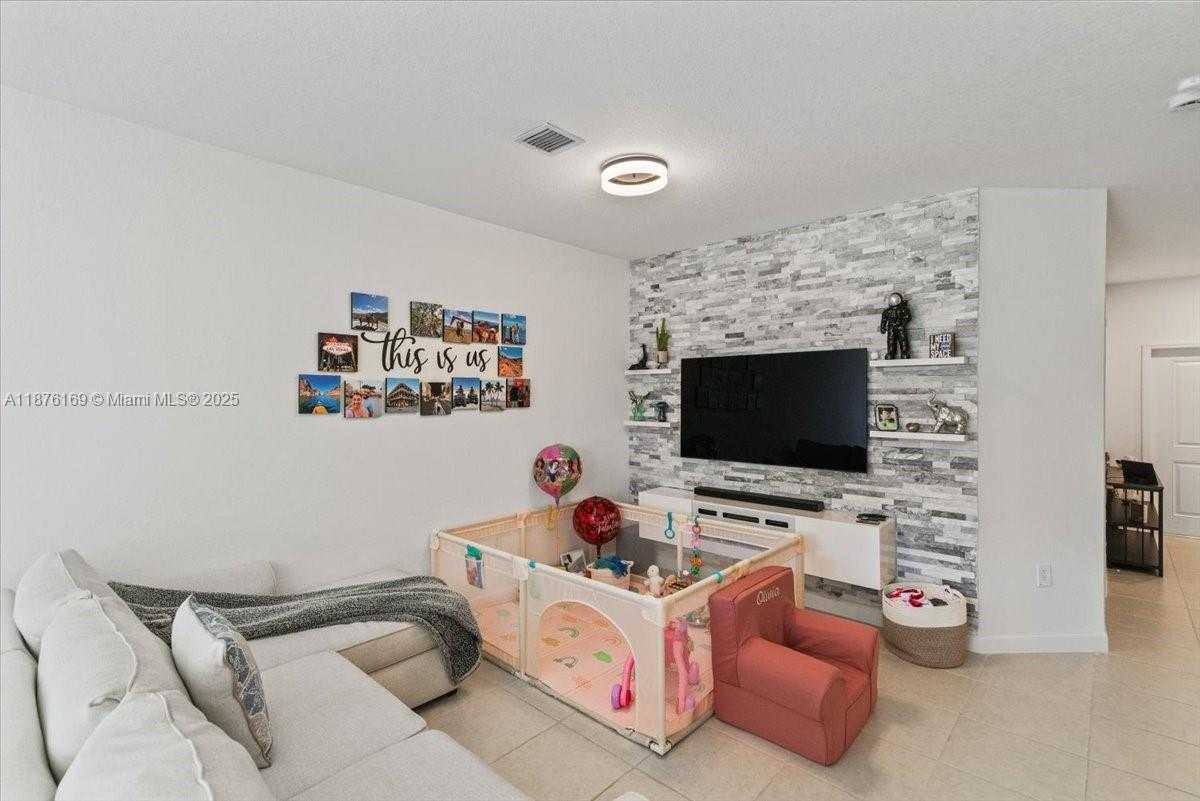 Small Image of 13378 SOUTH WEST 287TH TER #13378, Homestead Number 11
