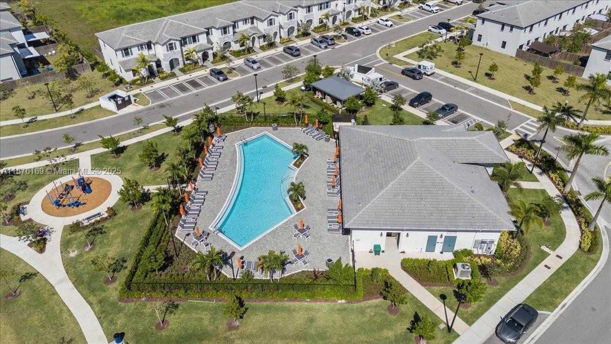 Small Image of 13378 SOUTH WEST 287TH TER #13378, Homestead Number 4