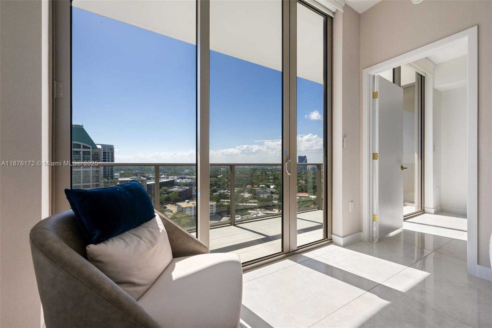 Small Image of 2678 TIGERTAIL AVE #1705, Miami Number 13