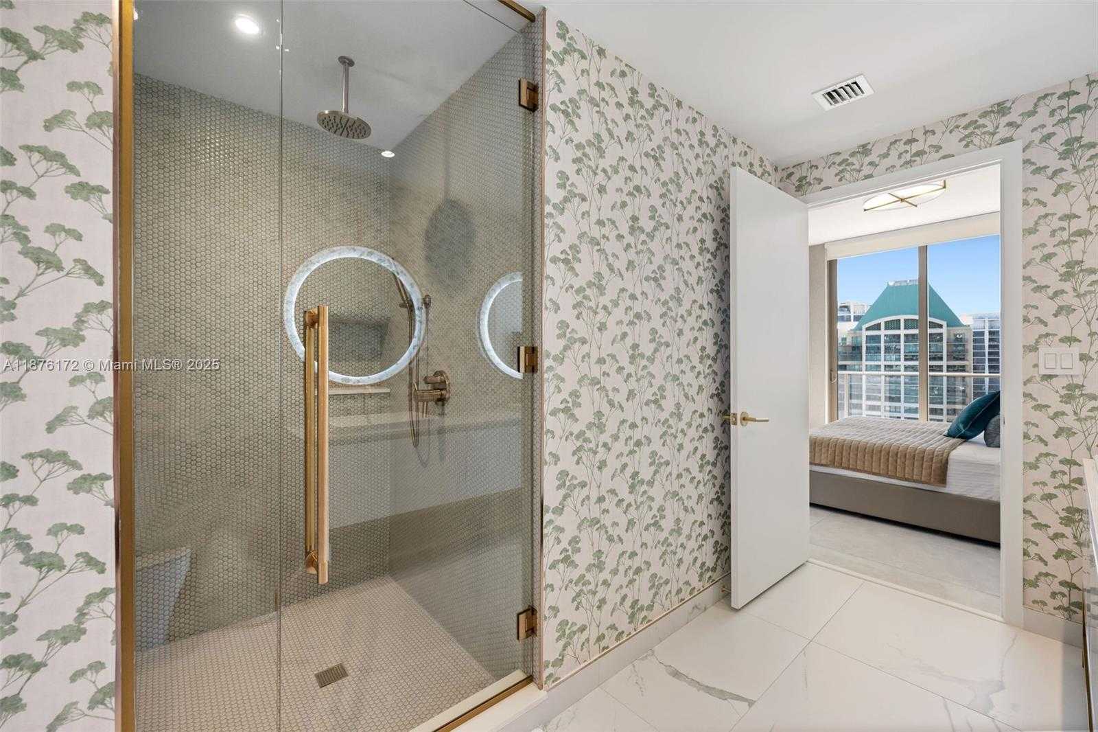 Small Image of 2678 TIGERTAIL AVE #1705, Miami Number 20