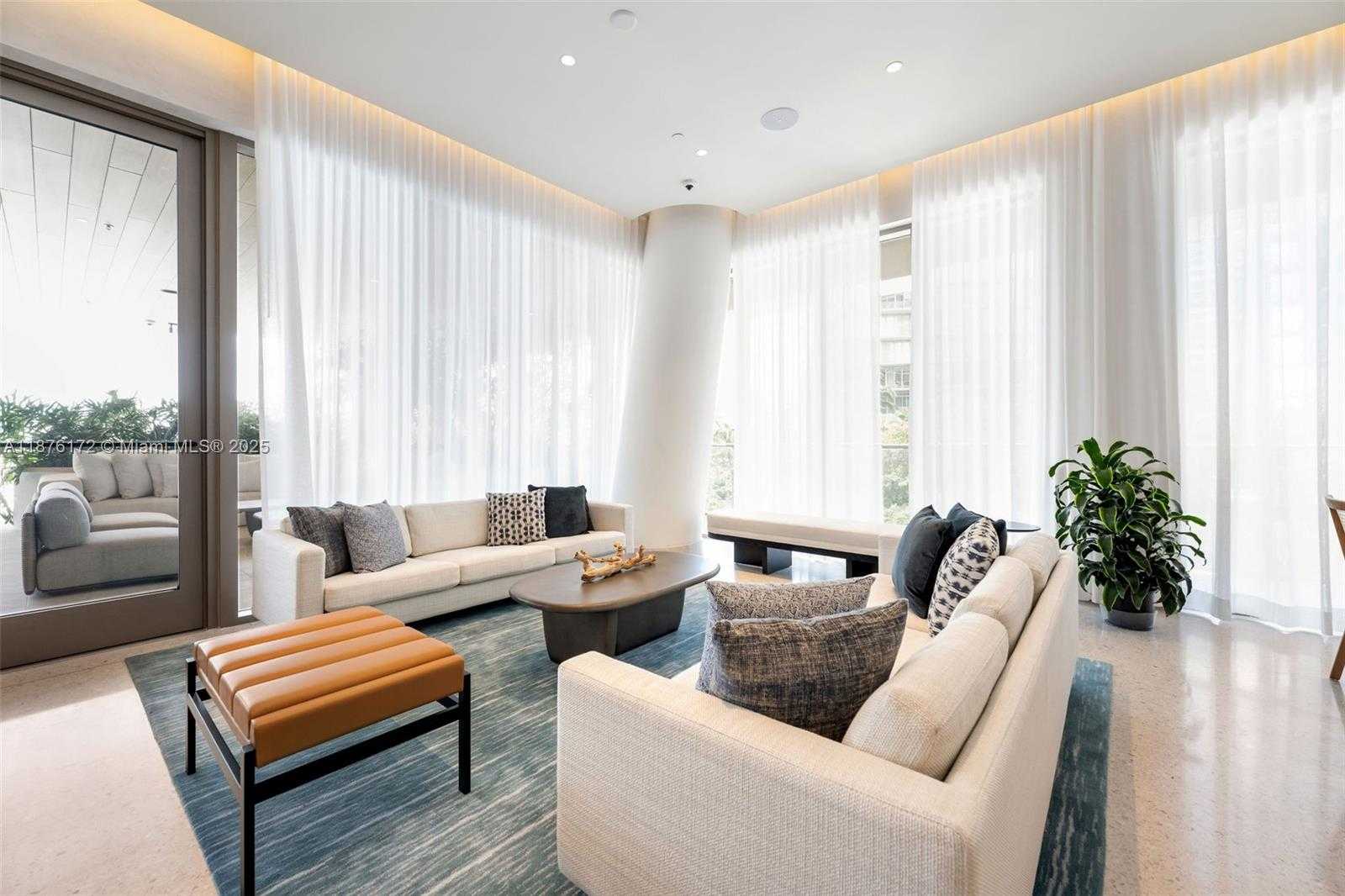 Small Image of 2678 TIGERTAIL AVE #1705, Miami Number 50