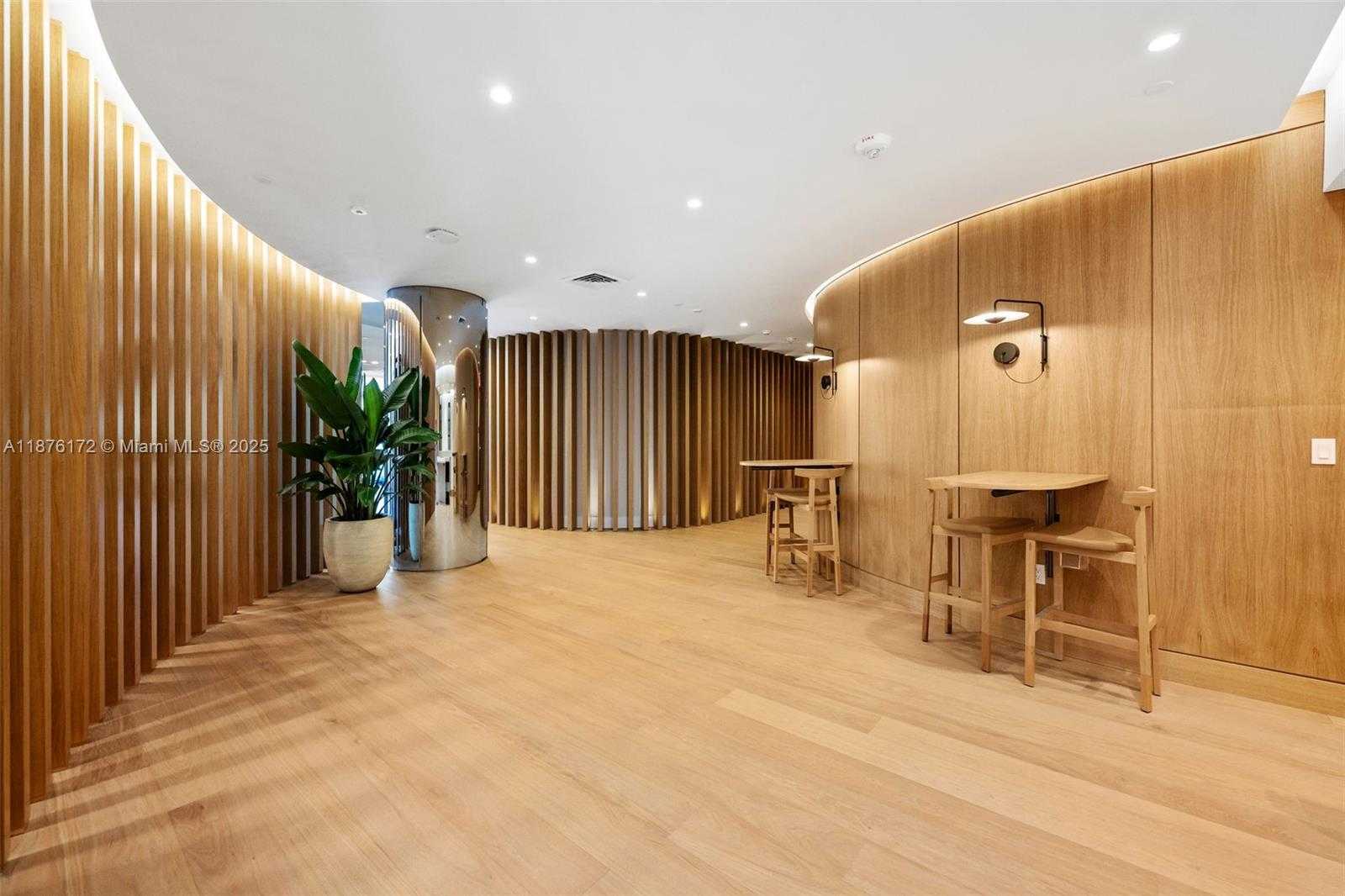 Small Image of 2678 TIGERTAIL AVE #1705, Miami Number 67