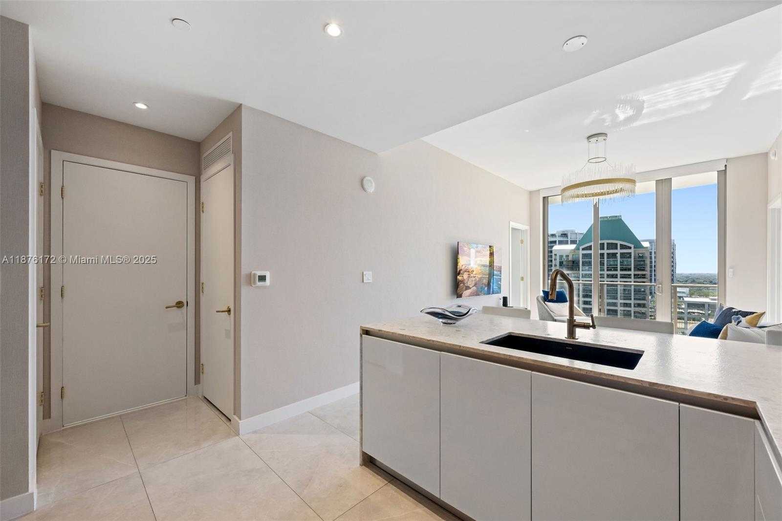 Small Image of 2678 TIGERTAIL AVE #1705, Miami Number 7