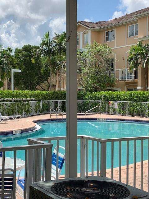 Small Image of Hialeah Number 7