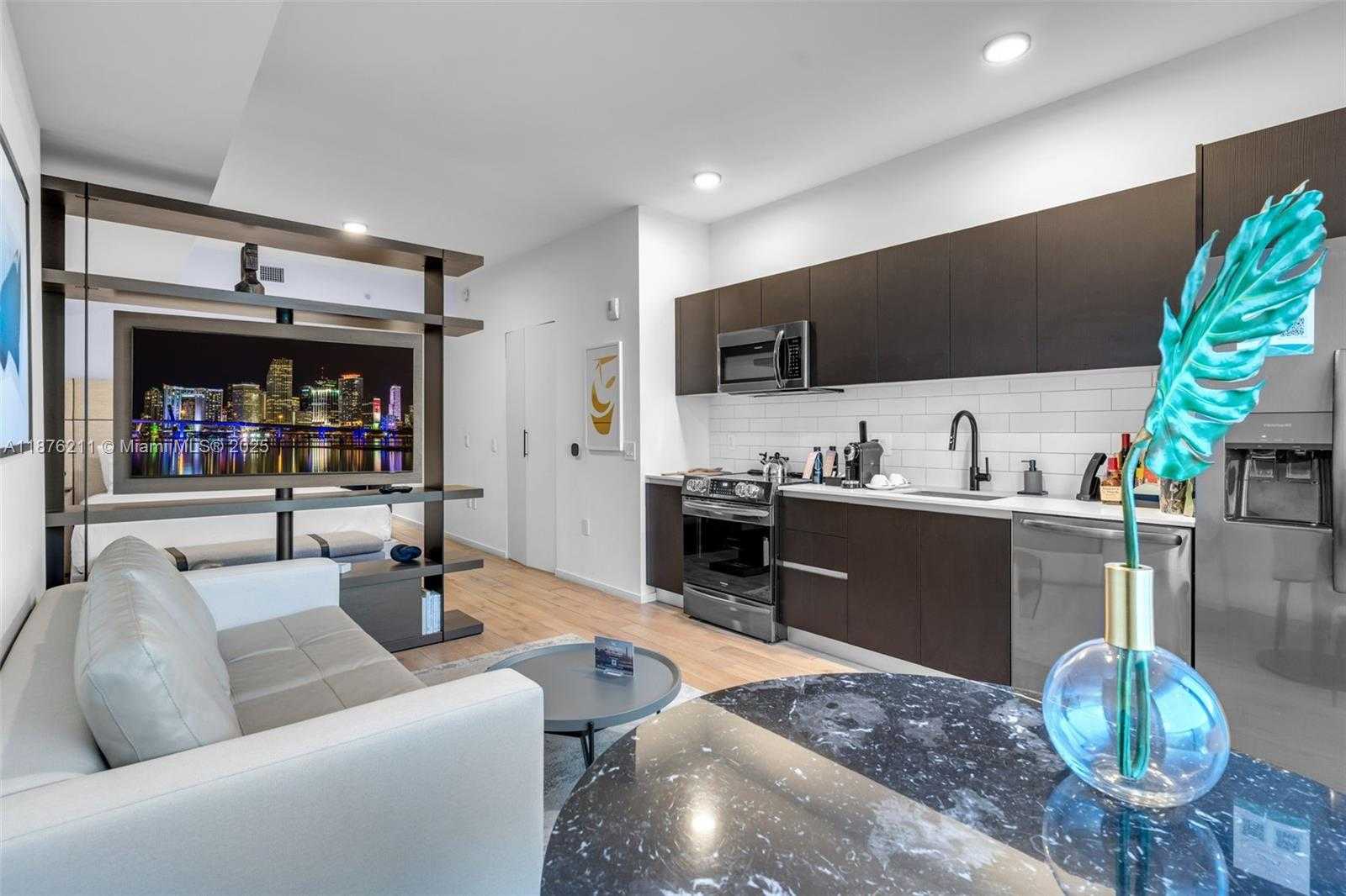 Small Image of 398 NORTH EAST 5TH ST #4507, Miami Number 13