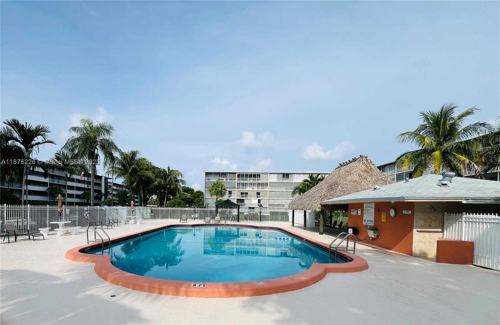 Small Image of 4650 WASHINGTON ST #310, Hollywood Number 13