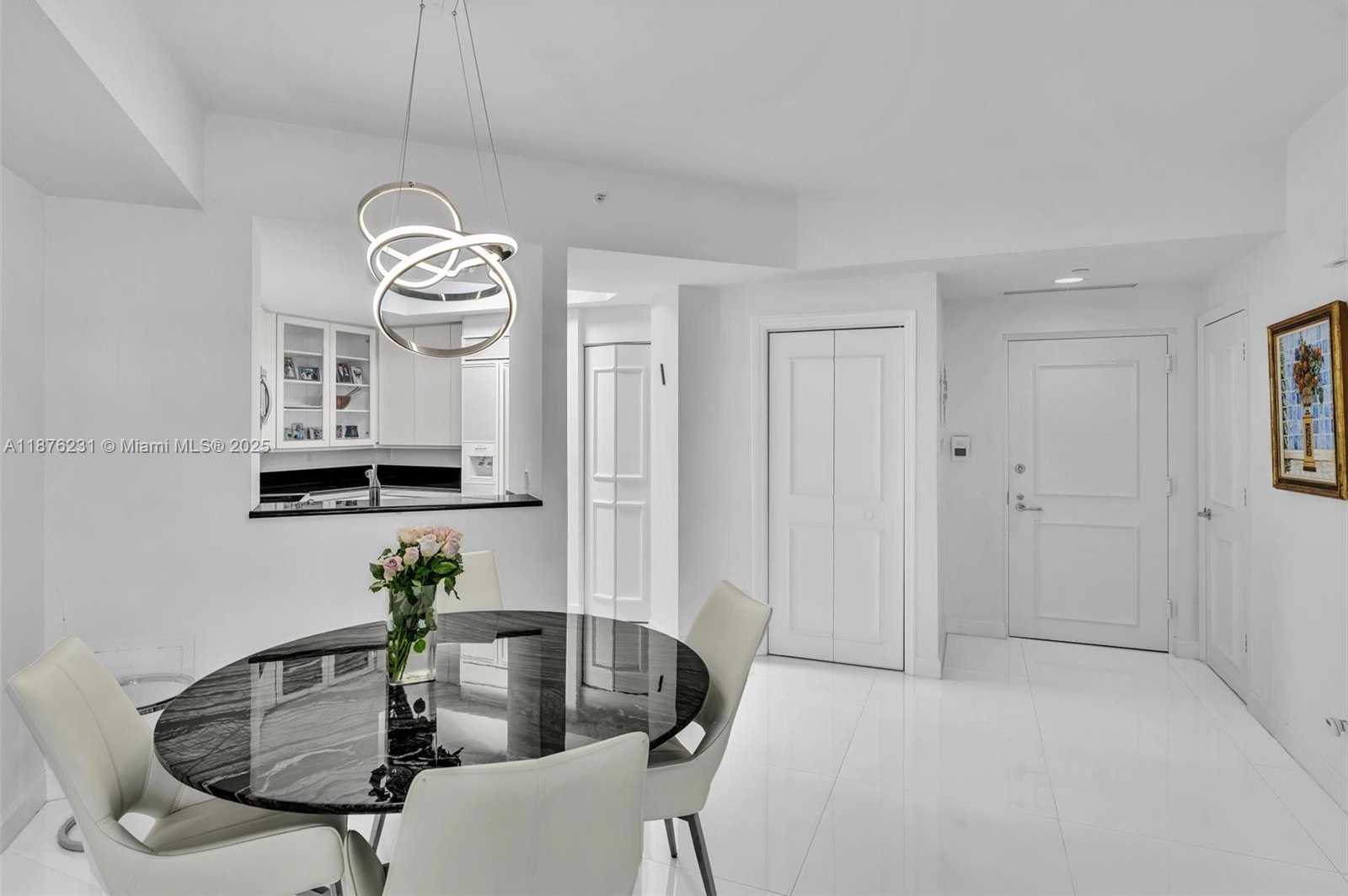 Small Image of 21050 POINT PL #302, Aventura Number 12