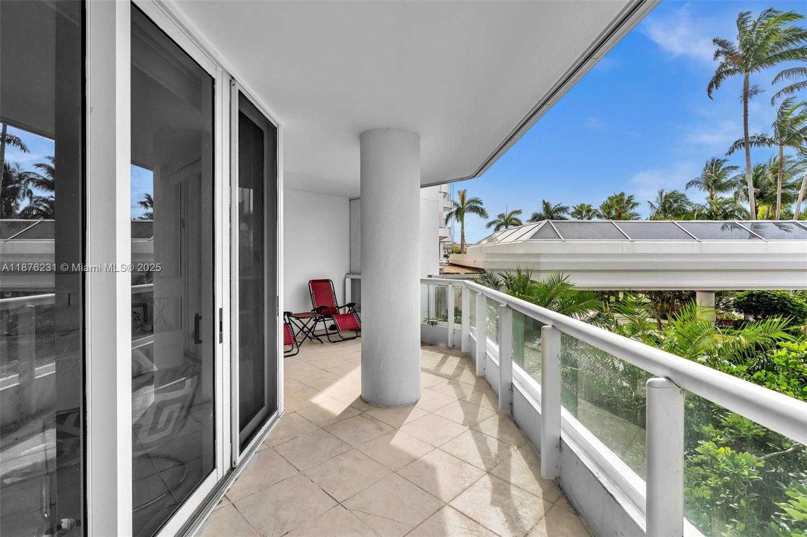 Small Image of 21050 POINT PL #302, Aventura Number 22
