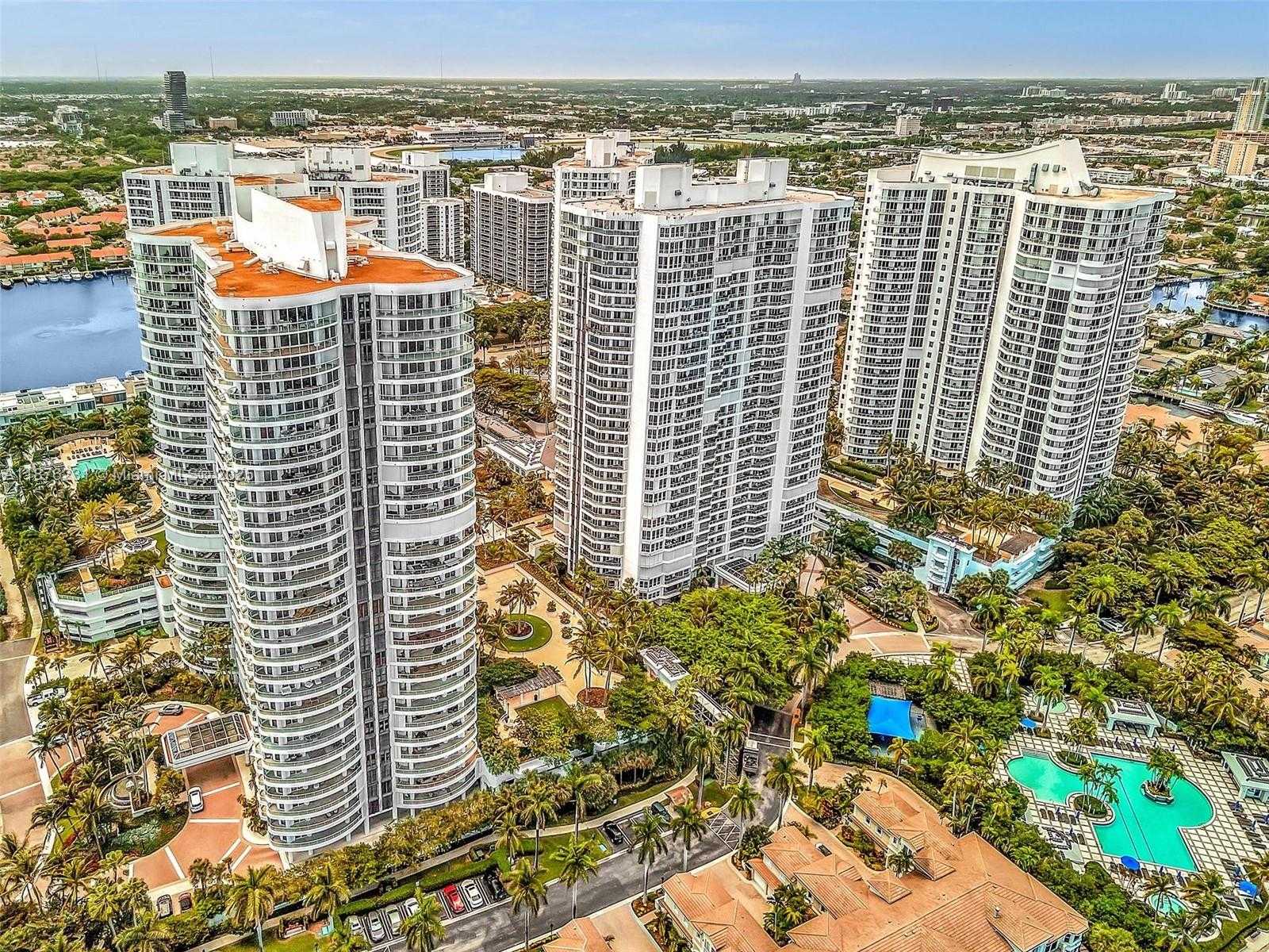 Small Image of 21050 POINT PL #302, Aventura Number 50