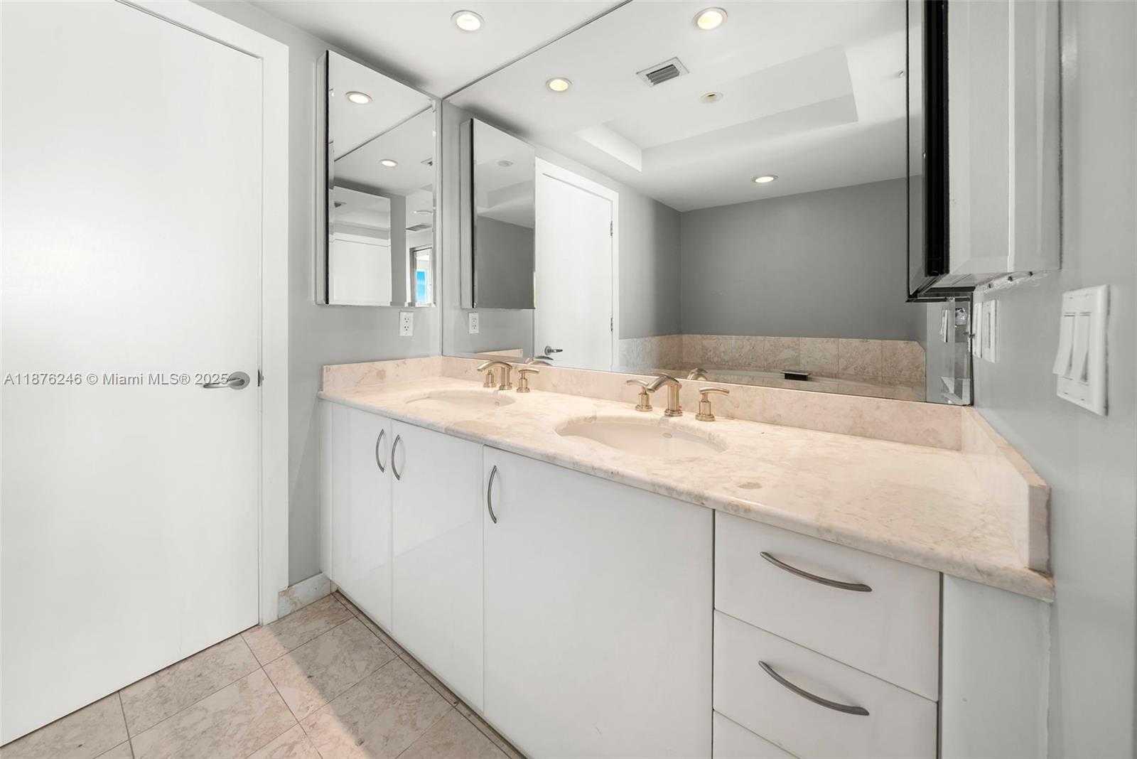 Small Image of 1331 BRICKELL BAY DR #1105, Miami Number 8