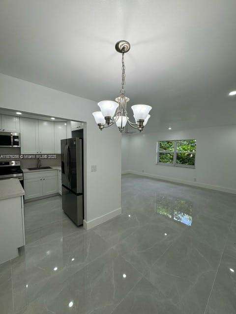 Small Image of 2905 PIERCE ST #10, Hollywood Number 2