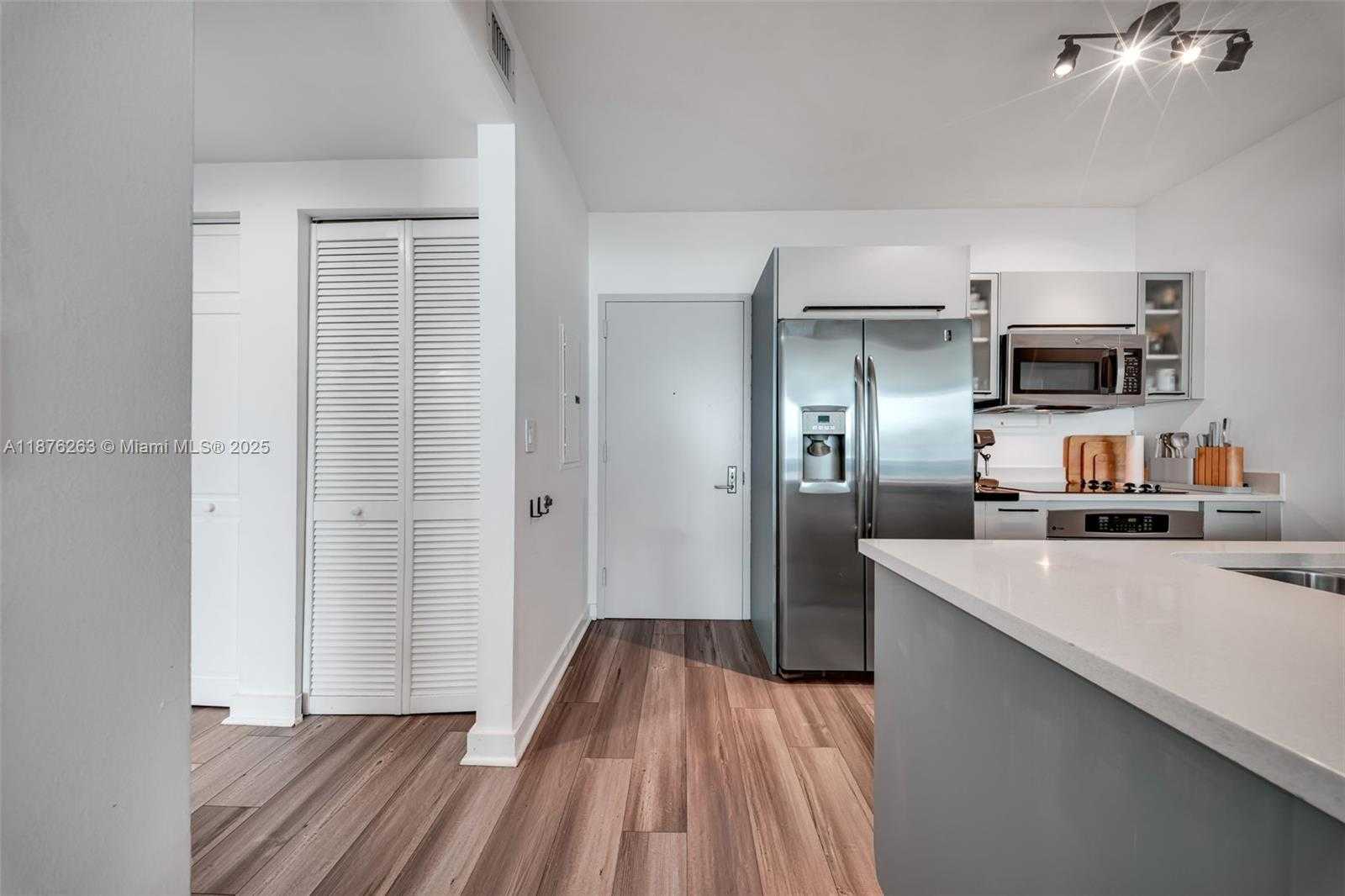 Small Image of 333 NORTH EAST 24TH ST #1111, Miami Number 12