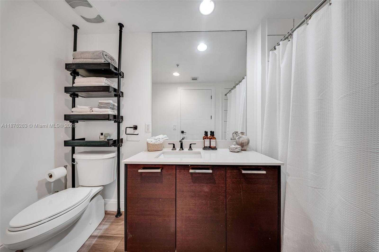 Small Image of 333 NORTH EAST 24TH ST #1111, Miami Number 23